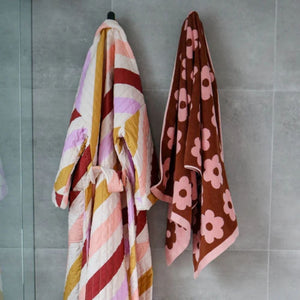 Mosey Me Bath Towel Winter Flowerbed